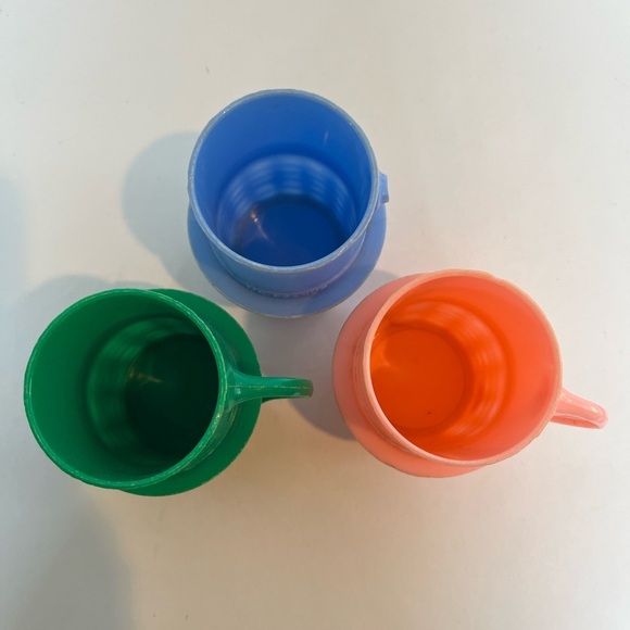 Vintage Mr. Peanut Bank and 3 Mugs - Picture 9 of 14